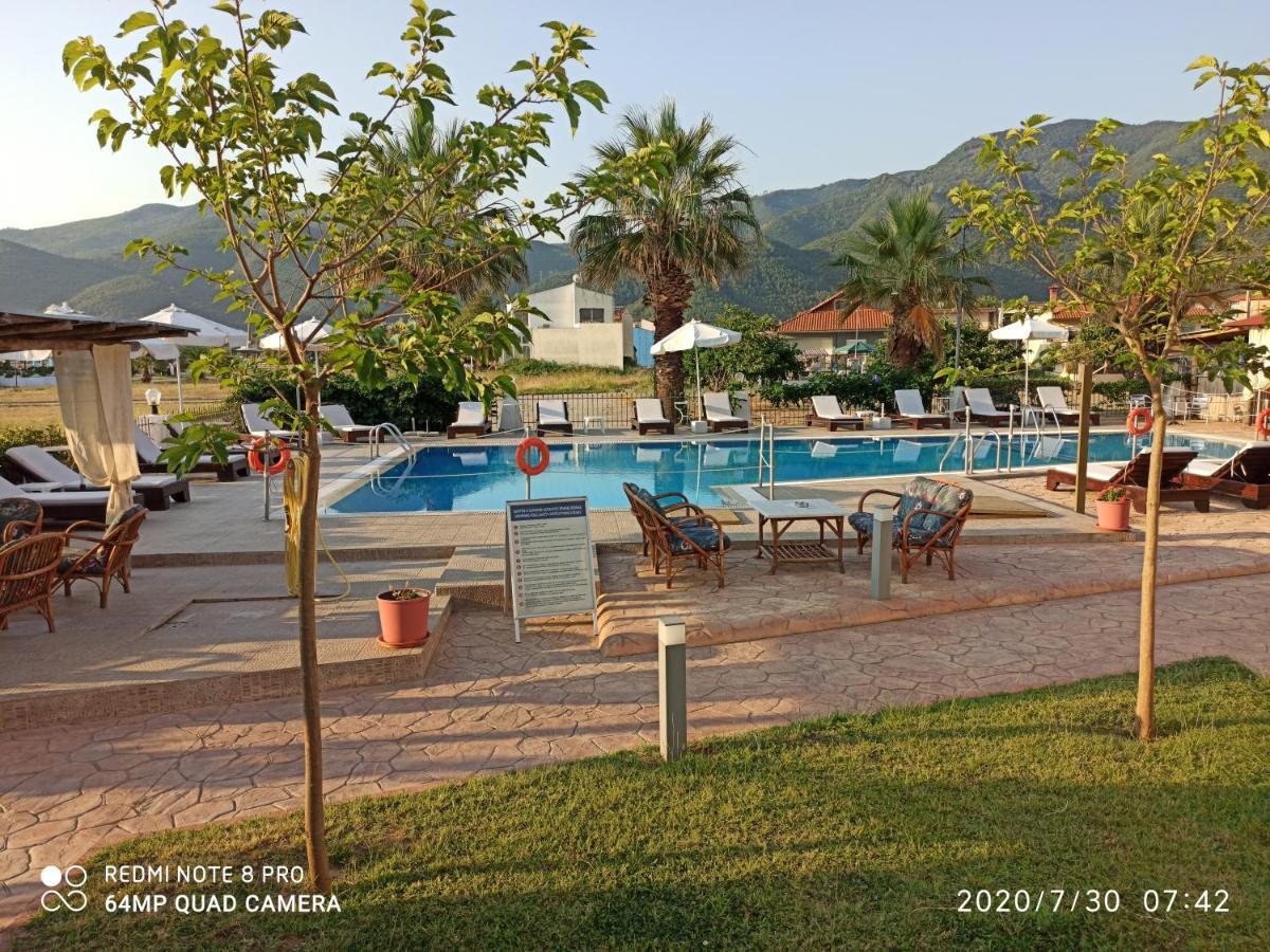 Rihios Hotel สตาวรอส ภายนอก รูปภาพ