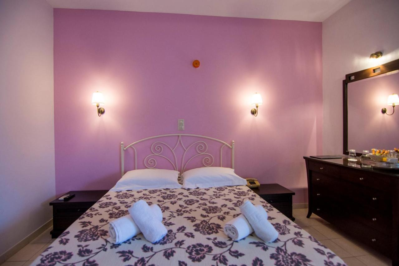 Rihios Hotel สตาวรอส ภายนอก รูปภาพ