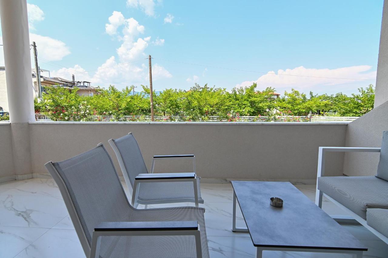 Rihios Hotel สตาวรอส ภายนอก รูปภาพ