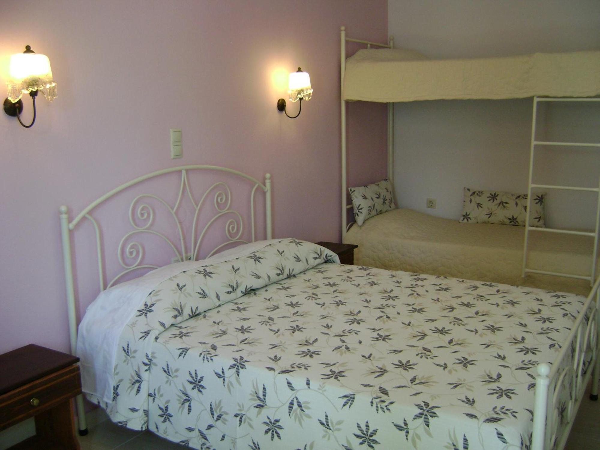Rihios Hotel สตาวรอส ภายนอก รูปภาพ