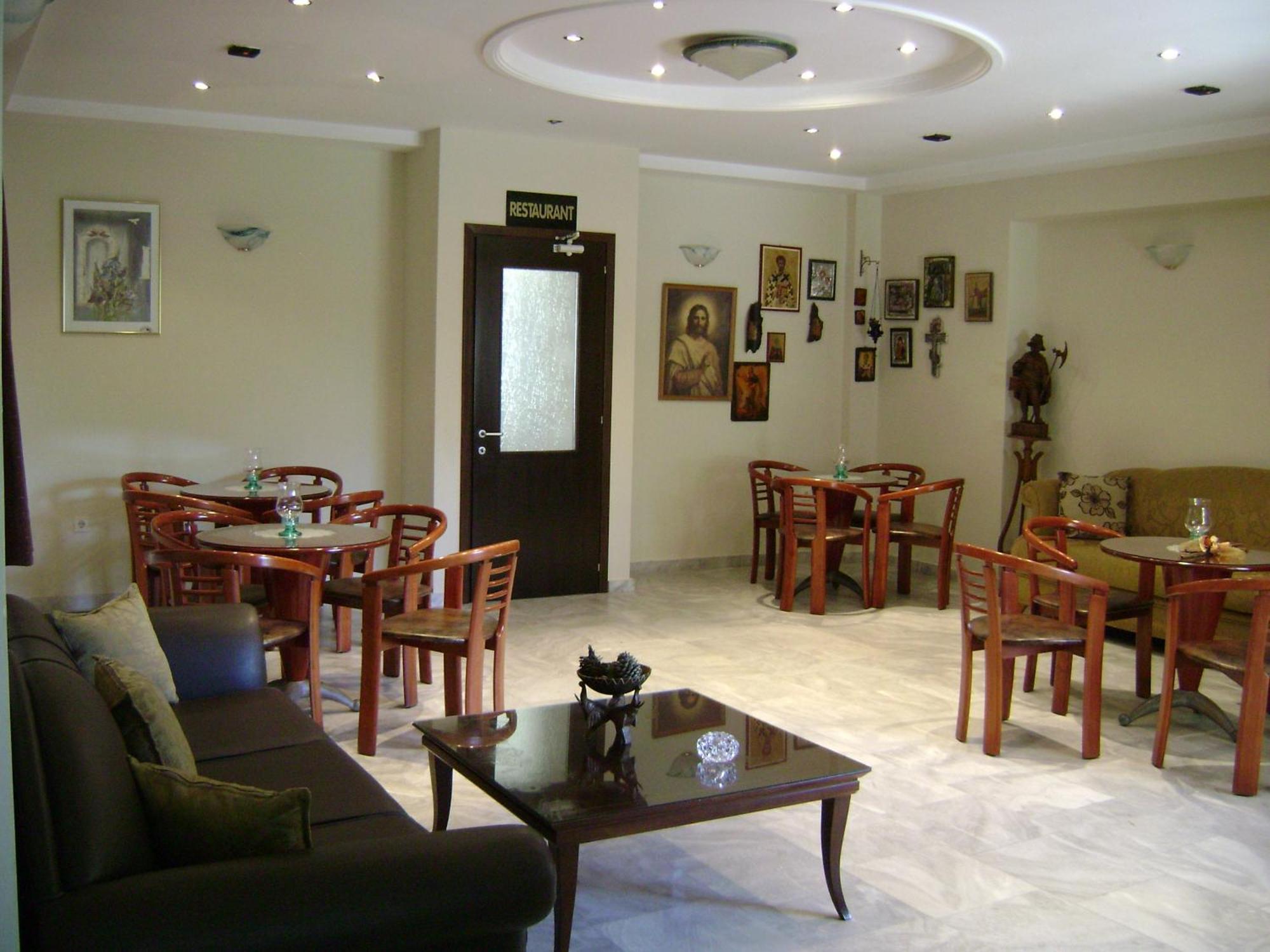 Rihios Hotel สตาวรอส ภายนอก รูปภาพ